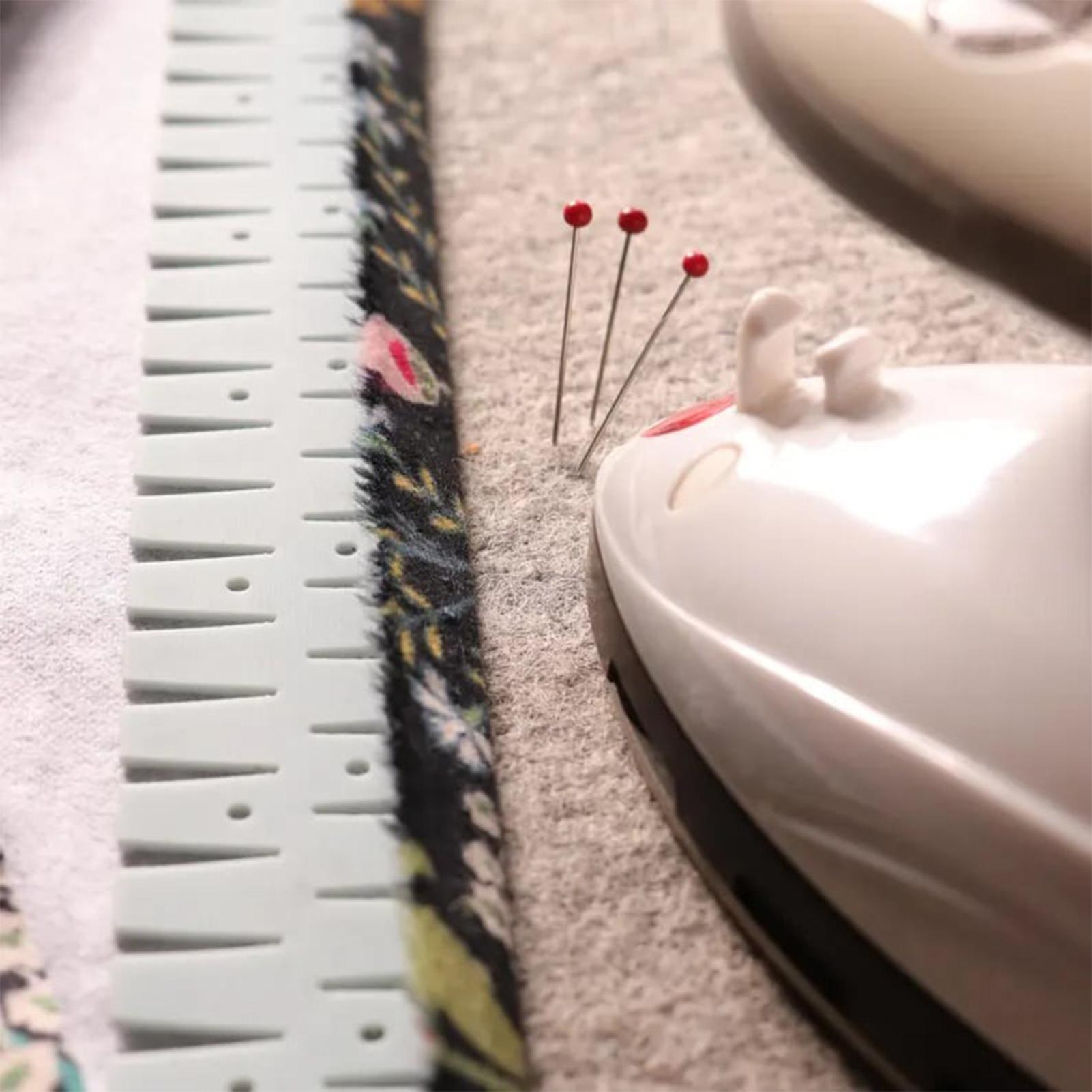 Silikonowa linijka do podwijan – Sewing Necessities recenzja i cena