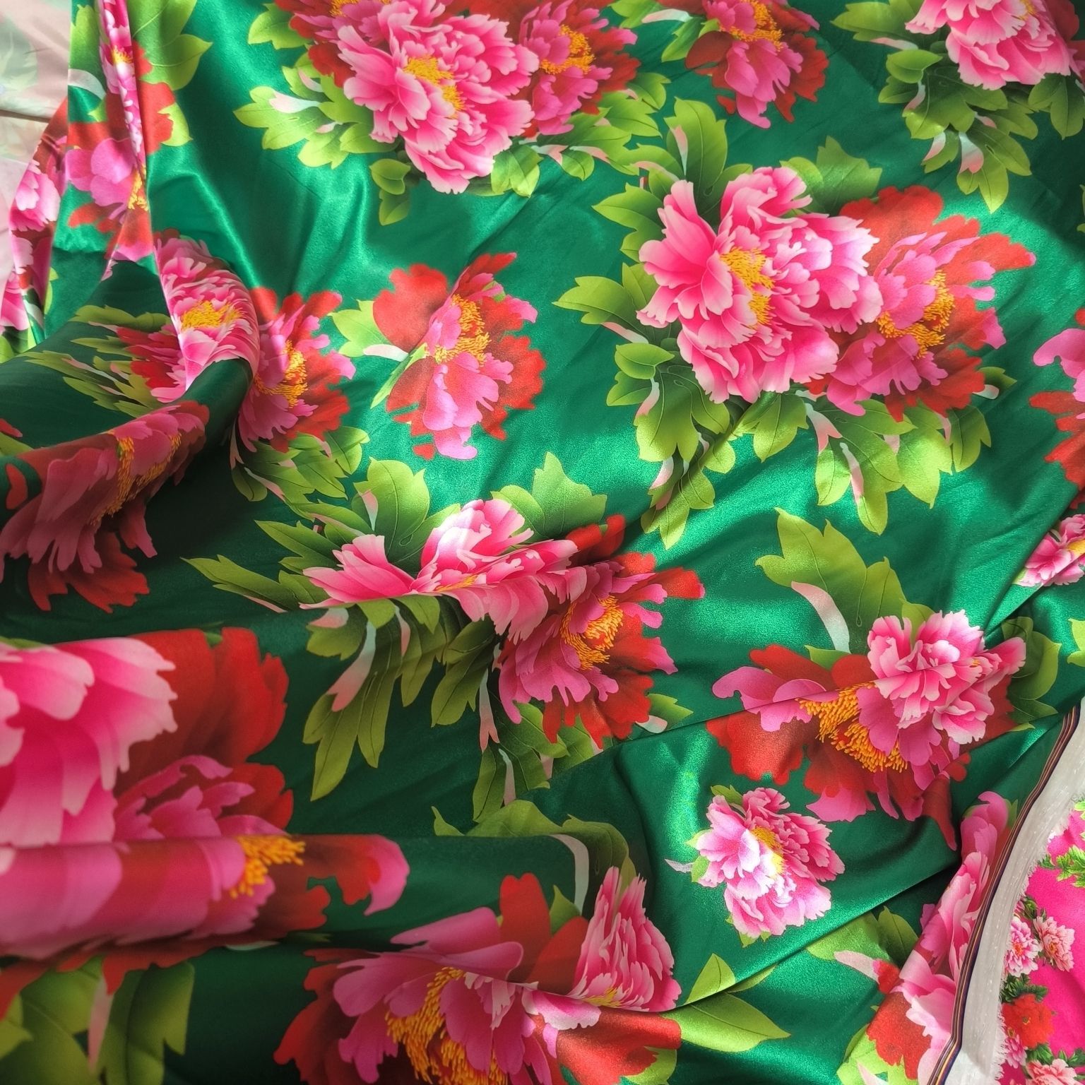 Tkanina satynowa z octanu z kw – Sewing In Textile recenzja i cena